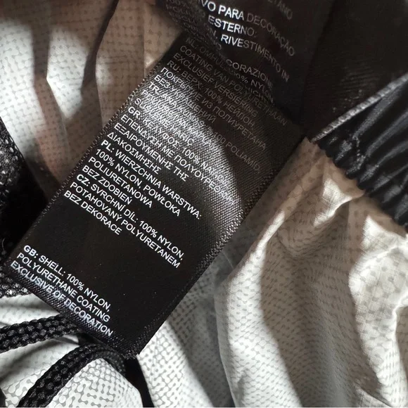 The North Face Black Antora Rain Pants with Relaxed Fit | Women | Medium - Picture 11 of 11